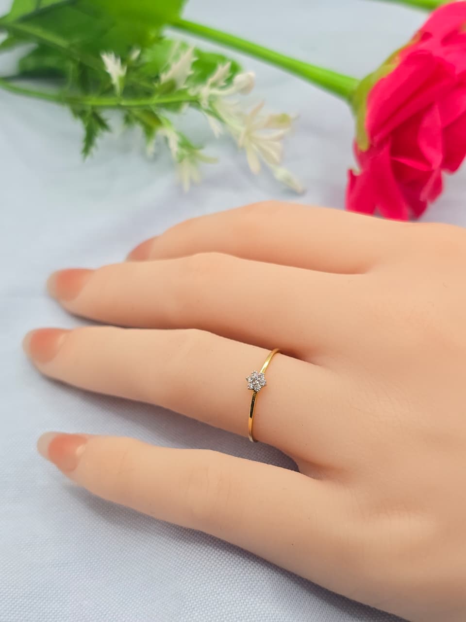 DIAMOND RING