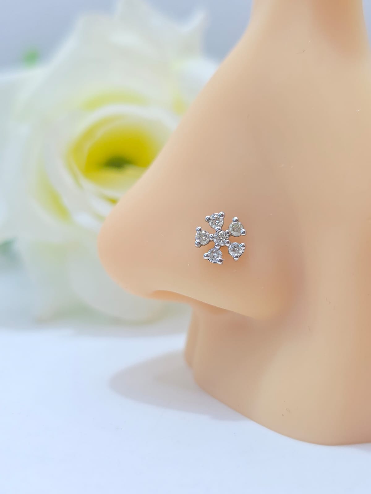 DIAMOND NOSEPIN